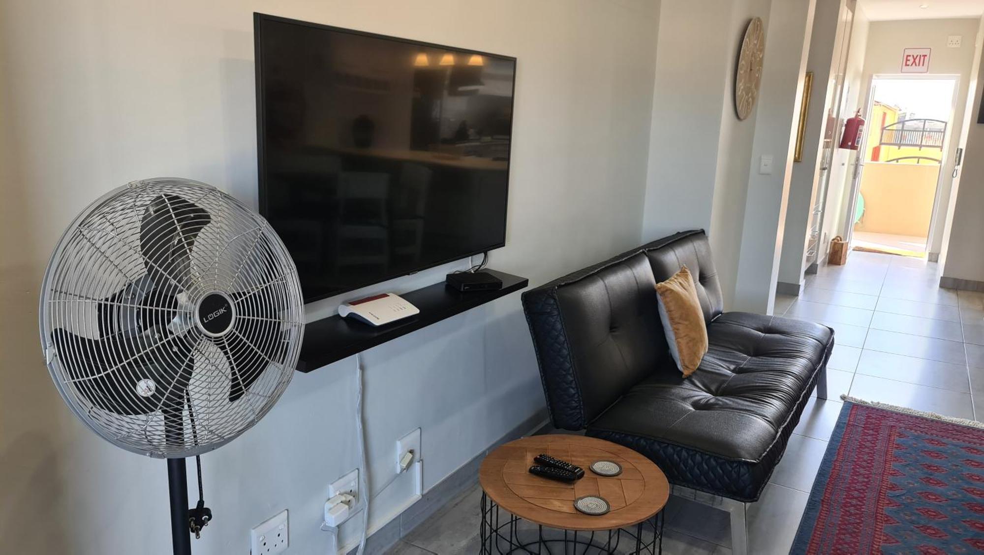 Bright & Stylish Self Catering Swakopmund Cbd Apartment Ngoại thất bức ảnh