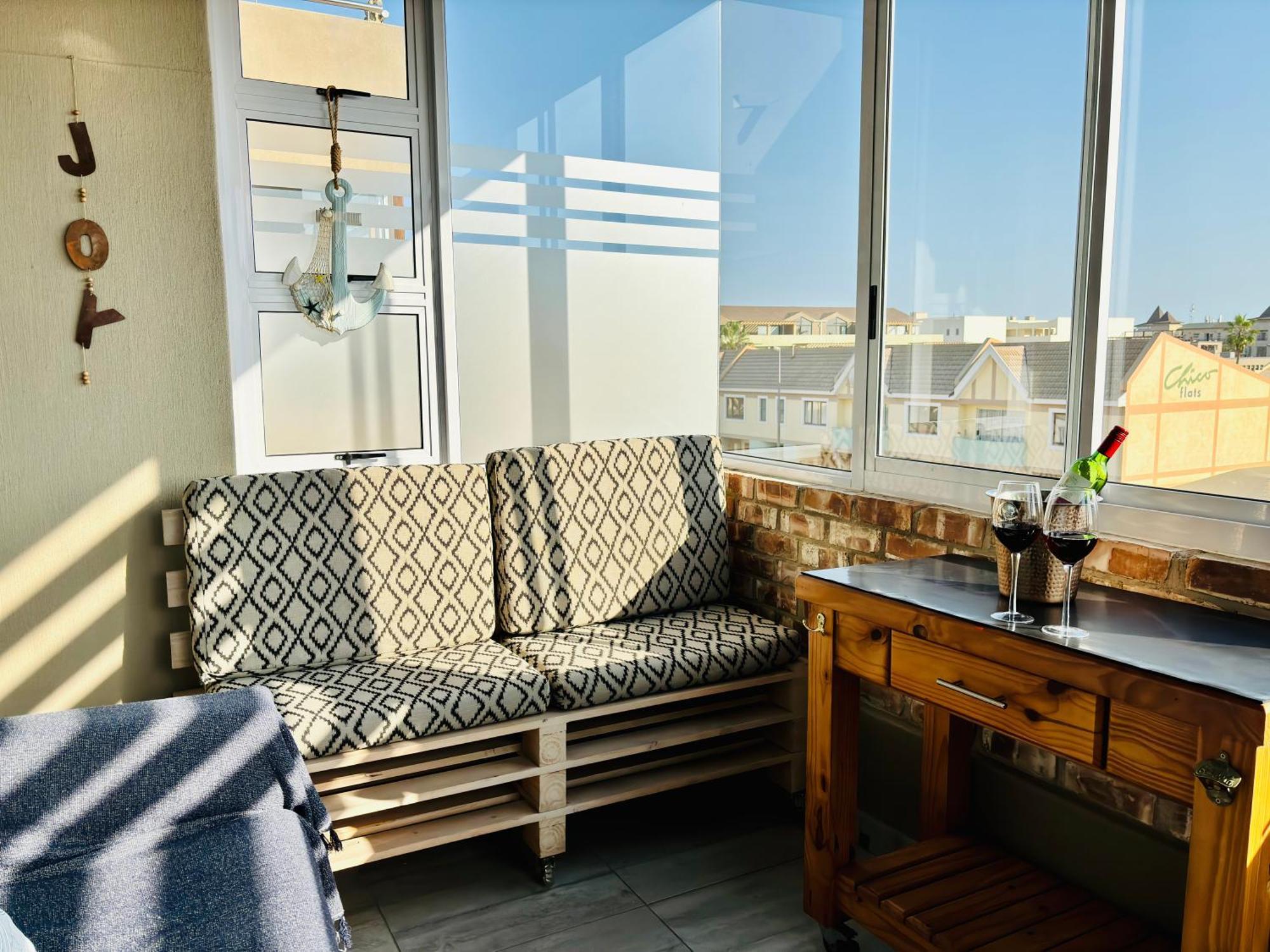 Bright & Stylish Self Catering Swakopmund Cbd Apartment Ngoại thất bức ảnh