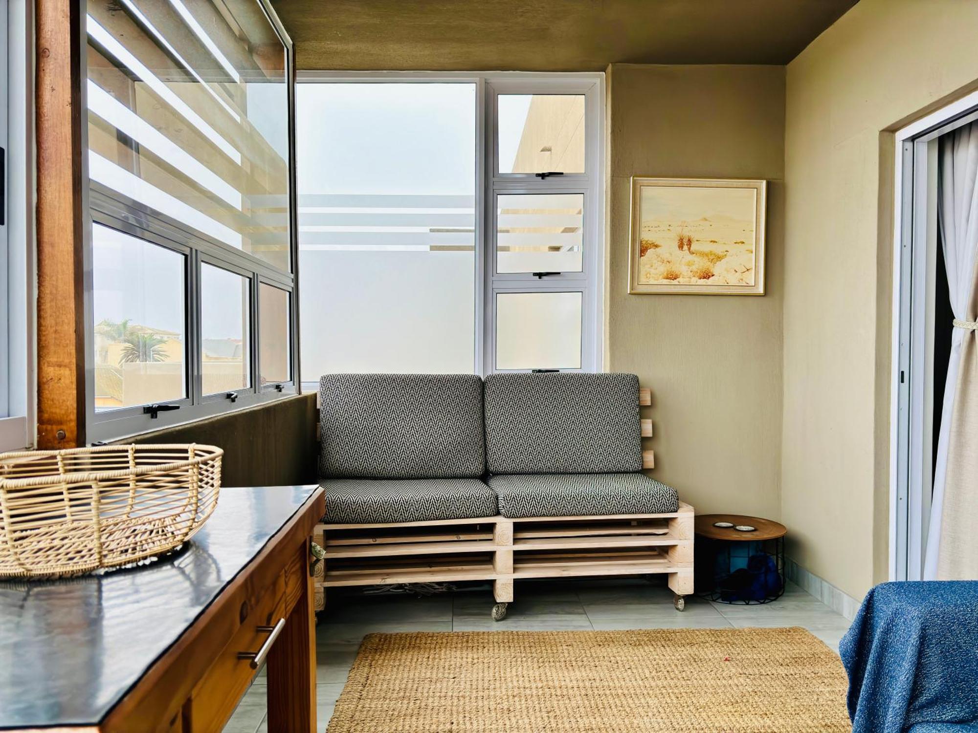Bright & Stylish Self Catering Swakopmund Cbd Apartment Ngoại thất bức ảnh