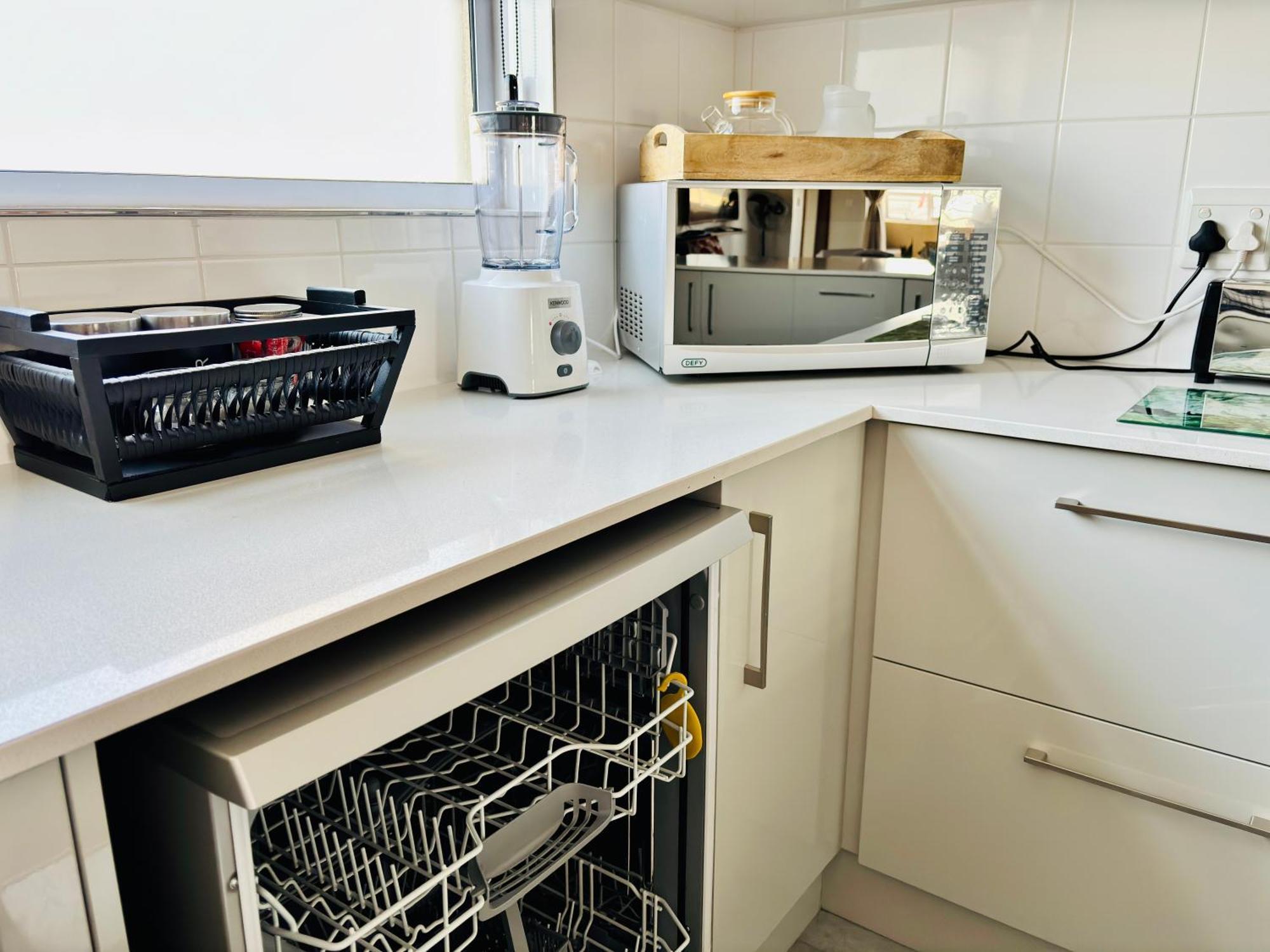 Bright & Stylish Self Catering Swakopmund Cbd Apartment Ngoại thất bức ảnh